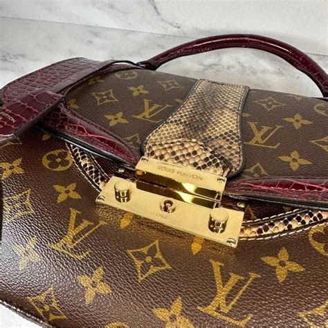 louis vuitton crocodile tote